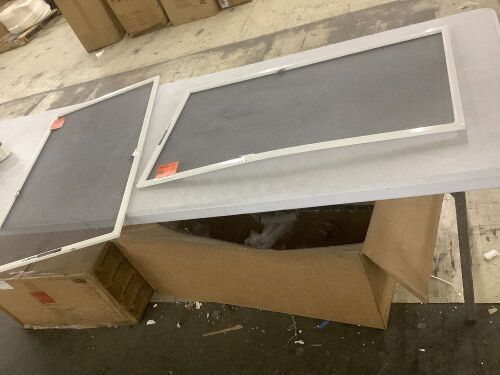 Lot of (2) Andersen 20-11/16 in. x 36-11/32 in. 400 Series White Aluminum Casement Window Screen - Lot 720