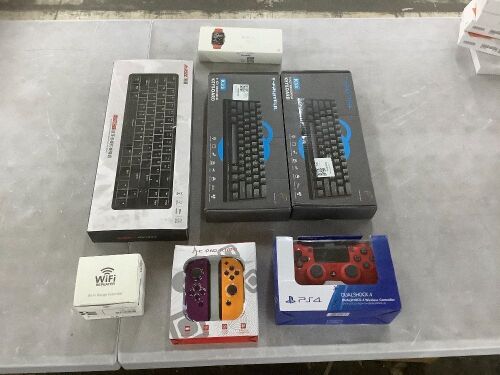 Lot of Small Electronics  - Lot 103