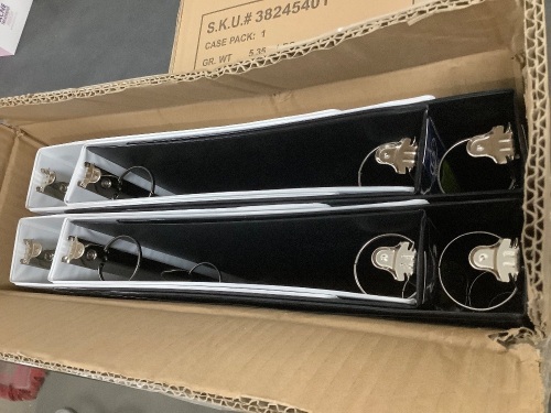 Box of Black and White Binders - Lot 6082