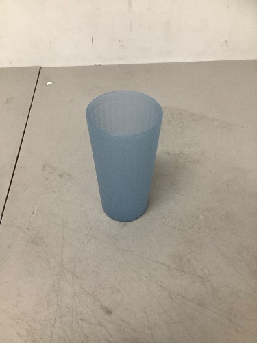 Box of 24 Cups - Lot 6189