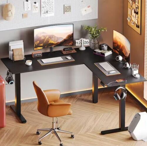 Bestier 63 in. L-Shaped Black Carbon Fiber Wood Sit to Stand Desk with 3-Height Memory Presets and USB Port, 2 Headphone Hooks - Lot 97