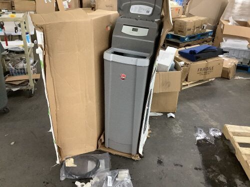 Rheem 42,000 Grain Preferred Plus Water Softener for Hard Water and Iron Reduction - Lot 168