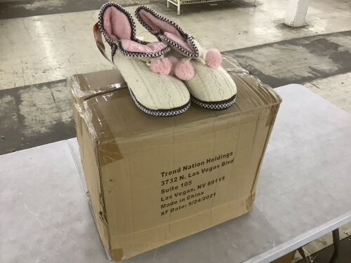 Case of (10) Women's Bootie Slippers, Large 9-10 - Lot 186