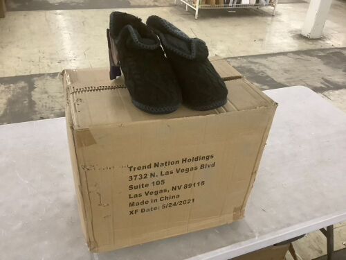 Case of (10) Women's Bootie Slippers, Medium 7-8 - Lot 197