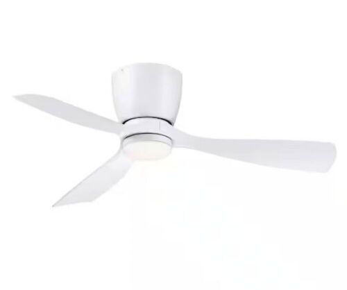 FANIMATION Klinch 44 in. LED Indoor/Outdoor Matte White Ceiling Fan with Light Kit - Lot 494