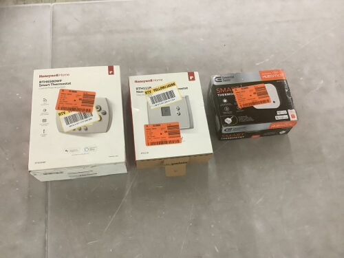Lot of (3) Thermostats  - Lot 1075