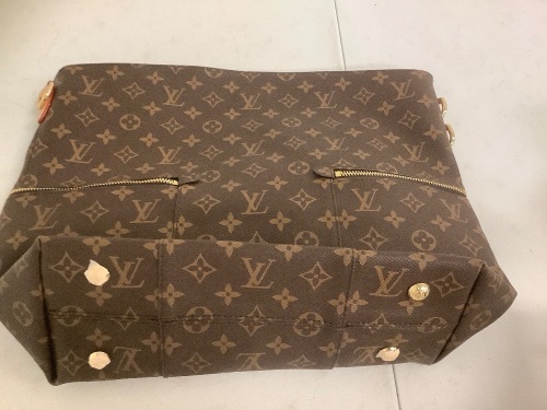 Louis Vuitton Bag, Authenticity Unknown, Appears New - Lot 79