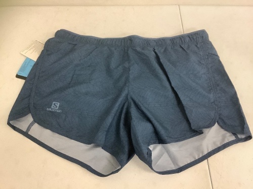 Salomon Womens Shorts, L, Appears new, Sold as is - Lot 117