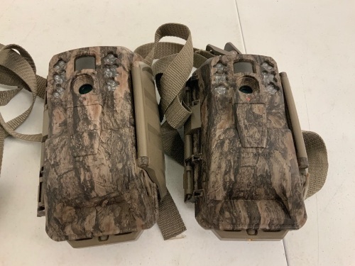 Lot of (2) Trail Cameras, E-Commerce Return, Sold as is - Lot 190