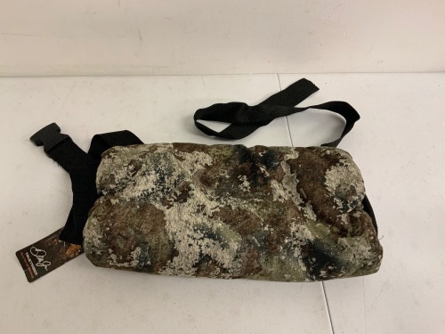 TrueTimber Handmuff, Appears new, Sold as is - Lot 235
