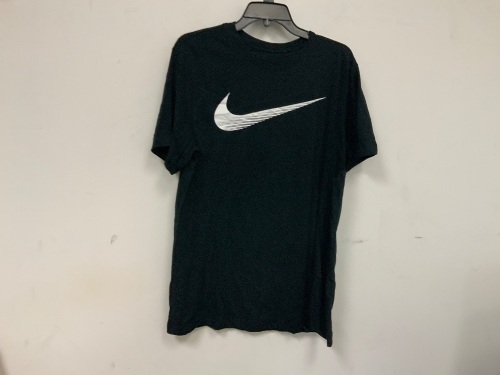 Mens Nike Dri Fit T, M, E-Commerce Return w/ Stain, Sold as is - Lot 242