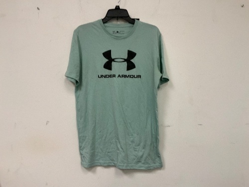 Under Armour T Shirt, M, E-Commerce Return w/ Stain, Sold as is - Lot 277