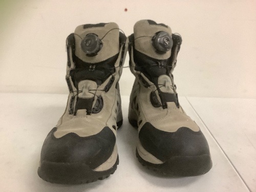 Boots for Men, 10.5M, E-Comm Return - Lot 306