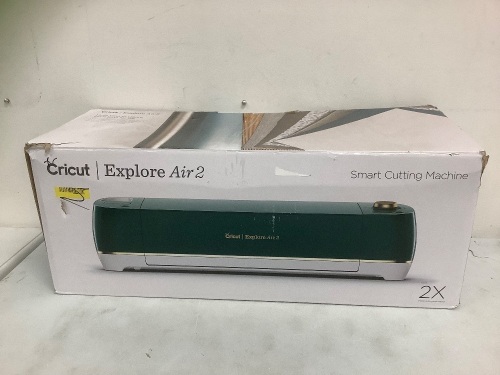 Cricut Explore Air 2, Powers Up, E-Commerce Return, Sold as is - Lot 380