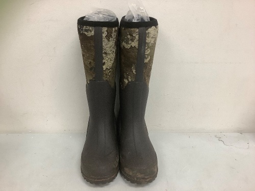 SHE Outdoor Womens Boots, Size 7, E-Comm Return - Lot 469