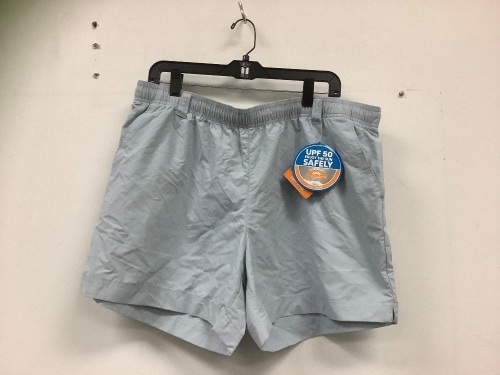 Columbia Womens Water Shorts, XL, Appears new, Sold as is - Lot 622