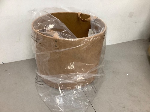 Storage Bin - Lot 6122