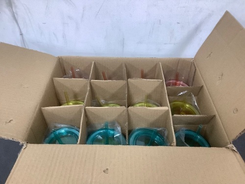 Box of Cups with Lid and Straws - Lot 6259