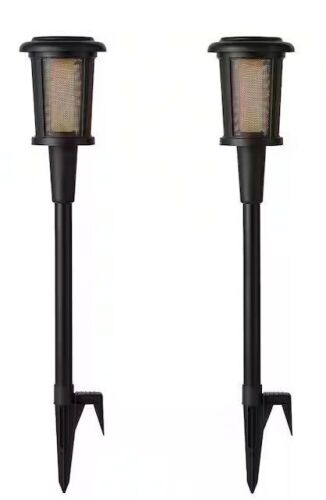 Hampton Bay Ambrose Solar 6 Lumens Matte Black Integrated LED Flicker Flame Torch Path Light with Adjustable Height, 2-Pack - Lot 295