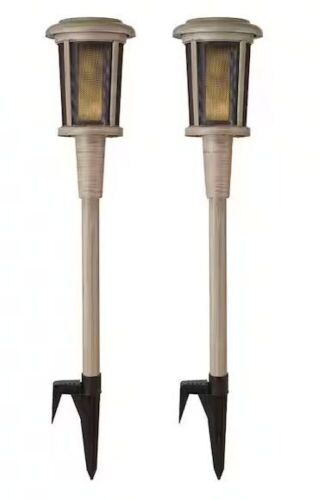 Hampton Bay Ambrose Solar 6 Lumens Natural Oak Integrated LED Flicker Flame Torch Path Light with Adjustable Height, 2-Pack - Lot 497
