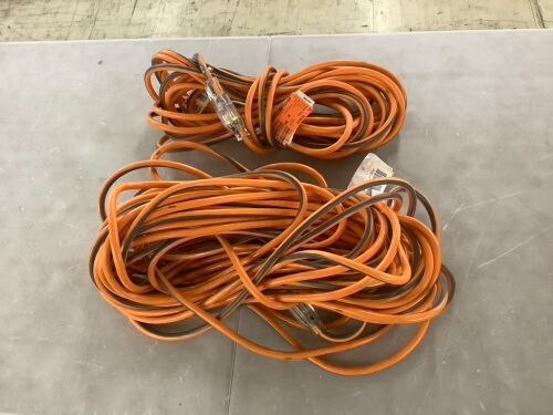 Lot of (2) Extension Cords - Lot 642