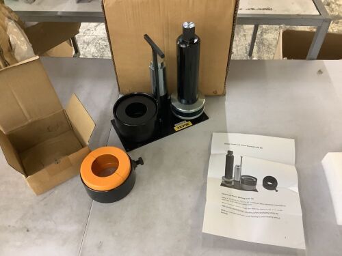 Carrier and Pinion Bearing Puller Kit - Lot 133