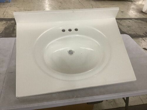 Glacier Bay 31 in. W x 22 in. D Cultured Marble White Round Single Sink Vanity Top in White - Minor Blemishes - Lot 844