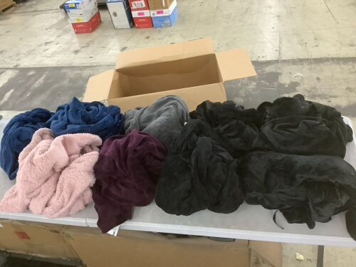 Lot of (9) Bath Robes - Lot 813