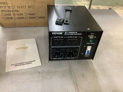 VEVOR 1000W Heavy Duty Step Up/Down Transformer Converter (240V to 110V, 110V to 240V), 2 US & 1 UK & 1 Universal Outlet with Circuit Break Protection, 5V USB Port, CE Certified - Handle Needs Reattached - Lot 156