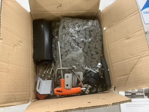VEVOR Automatic Slide Gate Opener 3300 lb. with Infrared Security Photocell Sensor - Lot 899