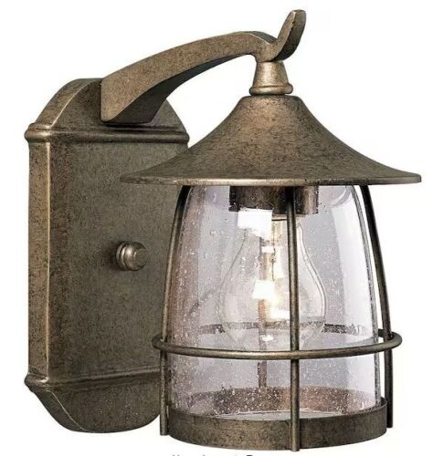 Progress Lighting Prairie Collection 1-Light Burnished Chestnut Clear Seeded Glass Craftsman Outdoor Medium Wall Lantern Light - Lot 440