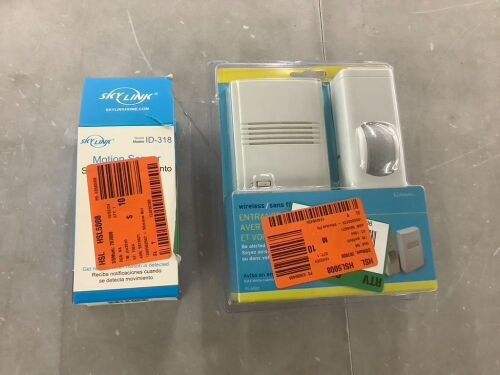 IQ America Wireless Plug-In Chime Commercial Entrance Alert & SkyLink Wireless Motion Sensor - Lot 543