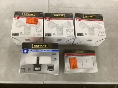 Lot of (4) Defiant Motion Activated Flood Lights & (1) Wired Mechanical Chime - Lot 827