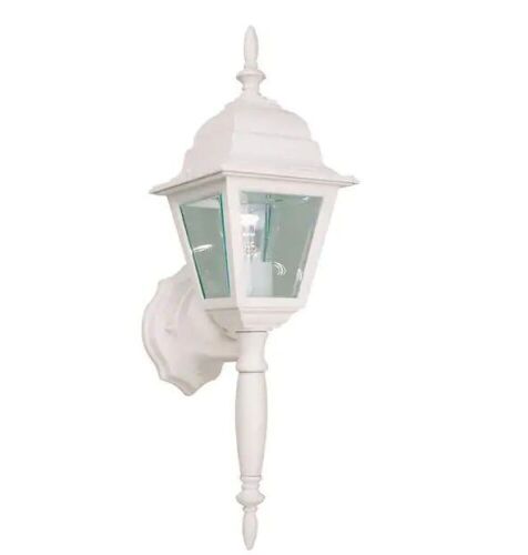 Hampton Bay 19.75 in. White 1-Light Outdoor Line Voltage Wall Sconce - Lot 831