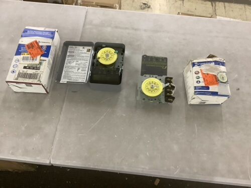 Lot of (2) Intermatic Mechanical Time Switch Mechanism - Lot 118