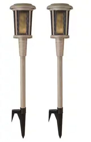 Hampton Bay Ambrose Solar 6 Lumens Natural Oak Integrated LED Flicker Flame Torch Path Light with Adjustable Height, 2-Pack - Lot 205