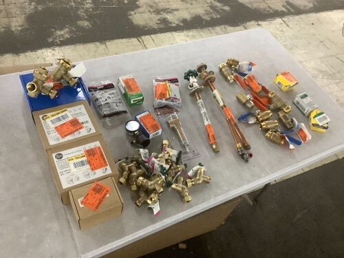 Lot of Assorted Pipe Fittings & Valves - Lot 398
