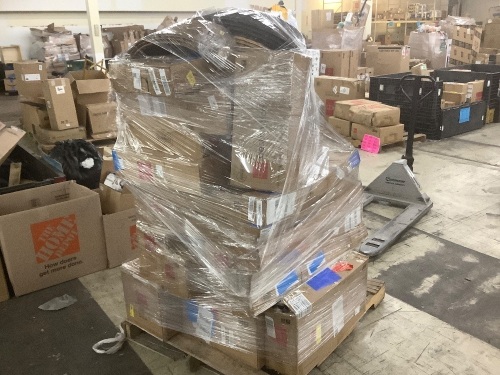 Pallet of Return Christmas Items - Uninspected - Lot 557
