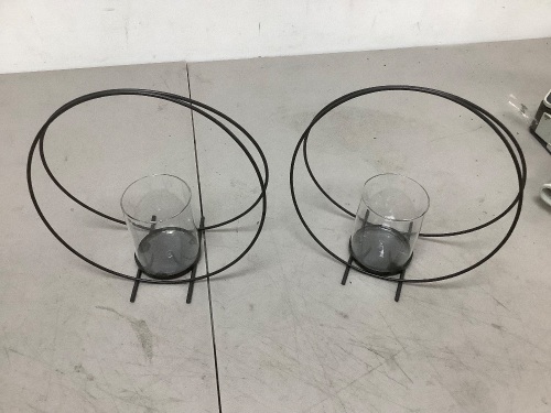 Set of 2 Decorative Candle Holder - Lot 6968