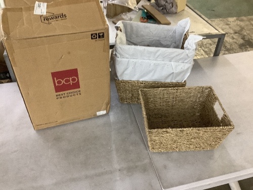 Set of 4 Seagrass Storage Tote Baskets, Laundry Organizer w/ Insert Handles - Lot 186