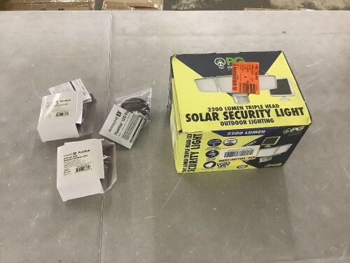 Triple Head Security Light & LED Puck Lights - Lot 1189