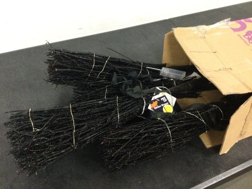 Box of Light Up Glitter Brooms - Lot 7286