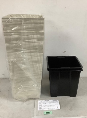 EverGreen XL Indoor/Outdoor Planters 6.5 Gallon - Lot 7311