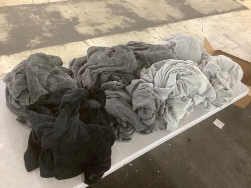 Lot of (8) Bath Robes, Assorted Sizes - Lot 754