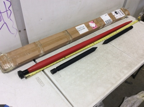 VEVOR Hay Bale Spear and 2 Stabilizer Spears  - Lot 141