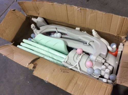 VEVOR 4 in 1 Toddler Slide and Swing Set w/ Basketball Pool - Lot 343