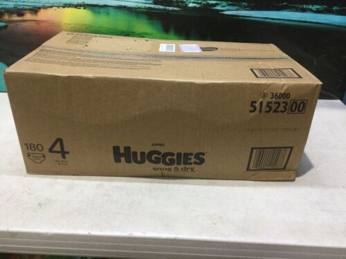 Huggies Snug & Dry Baby Diapers, Size 4, 180 ct  - Lot 506