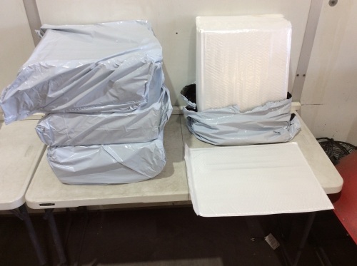 Pack of 100 Bubble Mailers, 18.5" x 14"  - Lot 720