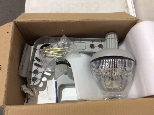 Outdoor Light  - Lot 777