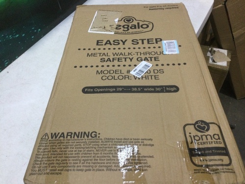 Regalo Easy Step Metal Walk-Through Safety Gate  - Lot 1140